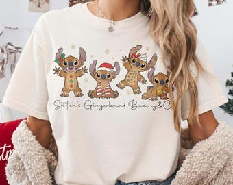 Camiseta navideña retro de Stitch con pan de jengibre, camiseta navideña de Stitch, camiseta de pan de jengibre de Disney, camisetas navideñas de Disney, camiseta de viaje navideño de Disney