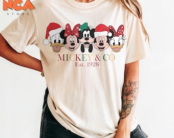 Mickey & Co Est. 1928 Weihnachts-Shirt, Disney Urlaub Familie passendes T-Shirt, Mickey Minnie Goofy Pluto Daisy Donald Tee, Disneyland Pullover