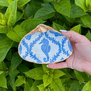 Summer Clam Shells | Decoupage Shell Trinket | Jewelry Dish | Coastal Decor | Painted Shell | Clam