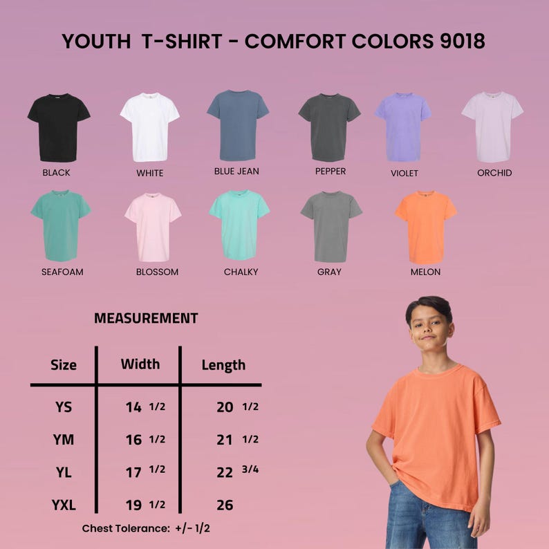 K&ouml;nnte beinhalten: Eine Comfort Colors 9018 Jugend-T-Shirt-Farbkarte mit elf einfarbigen T-Shirts in Schwarz, Wei&szlig;, Blue Jean, Pepper, Violett, Orchidee, Seafoam, Blossom, Chalky, Grau und Melone sowie eine Gr&ouml;&szlig;entabelle mit Breiten- und L&auml;ngenangaben in Zoll.
