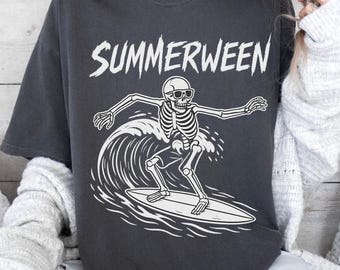 Camiseta de esqueleto de verano Comfort Colors® / Camiseta de verano espeluznante, camiseta de flotador de piscina de esqueleto, camiseta de verano de terror, camiseta de verano con gráficos de asesinos