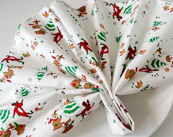 Festive Christmas Cloth Napkins, Set of 4 Handmade Dinner Sized , Fun Lunch Box Ideas