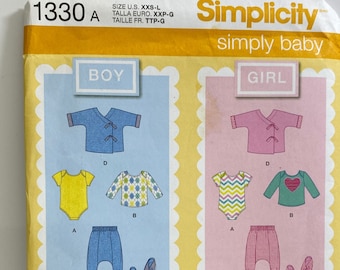 Patron Simplicité 1330, Vêtements/accessoires pour bébé : de la naissance à un an et demi, Cadeaux baby shower