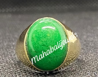 Vintage Jade Ring: 7.70Ct Natürliche Grüne Jade, 14k Gelbgold Finish