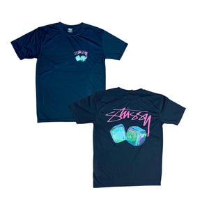 Stussy Pink Signature Dice + gratis kaartje van plastic zakje en tag