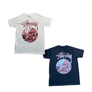 T-shirt 8 balles Stussy Kisses + sac en polyéthylène et carte d'identité gratuits