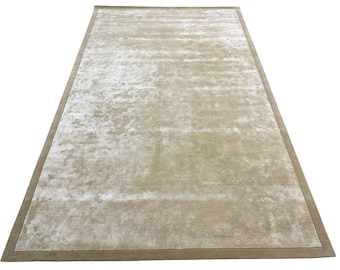 Hand-Tufted Wool & Silk Rug – Modern Beige Minimalist Area Carpet