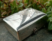 Silver Snuff Box, Sterling Silver jewelry box, trinket box, miniatures, gifts for her, stamped Silver 990 TOYOKOKI CPO