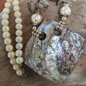 Abalone Shell With Faux Pearl Necklace, Vintage Statement Jewelry, 925 Clasp, Chunky Large Rugged Shell Jewelry, Beach Wedding Item, Cruise