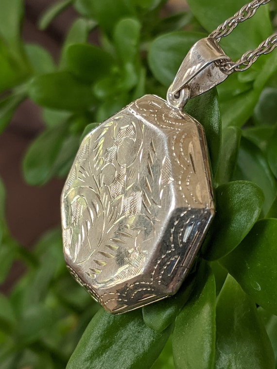 Octagon Sterling Silver Locket Pendant & Necklace, Ke… Gem