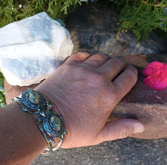 Abalone Shell Turtle Bracelet, Hinged, Vintage Co… - image 4