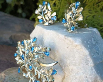 CORO Crystal Brooch & Clip On Earrings, Clear, Blue, Vintage Costume Jewelry Set, Signed Piece, Matching Set, Floral, Vines, Leafs, Flowers