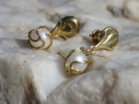 Vintage faux Pearl & Gold Tone Pierced Earrings, … - image 1