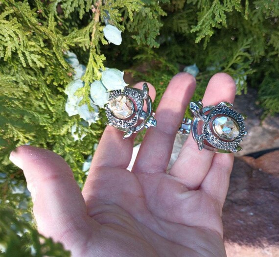 Abalone Shell Turtle Bracelet, Hinged, Vintage Co… - image 7