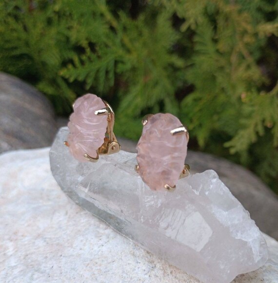 SWOBADA Clip On Earrings, Carved Pink Rose Quartz… - image 3