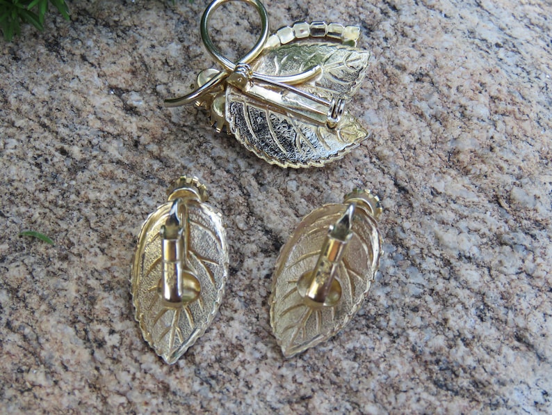 Vintage Amber Rhinestone /& White Matching Brooch and Earrings Set