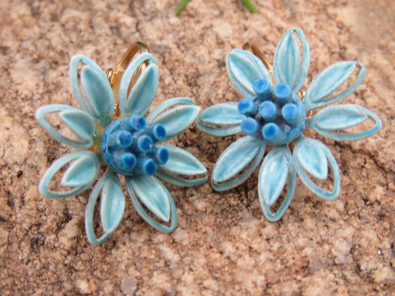 Two Tone Blue Daisy Flower Clip On Earrings, Vintage Lady, Enameled Metal Garden Flowers, Spring Summer Wear, Something Blue, Bridal image 1