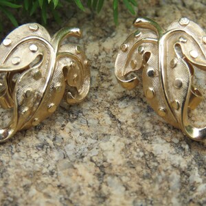Trifari Leaf Gold Tone Clip On Earrings, Autumn Fall Wear, Christmas Jewelry,Fall Leaf Earrings, Trending