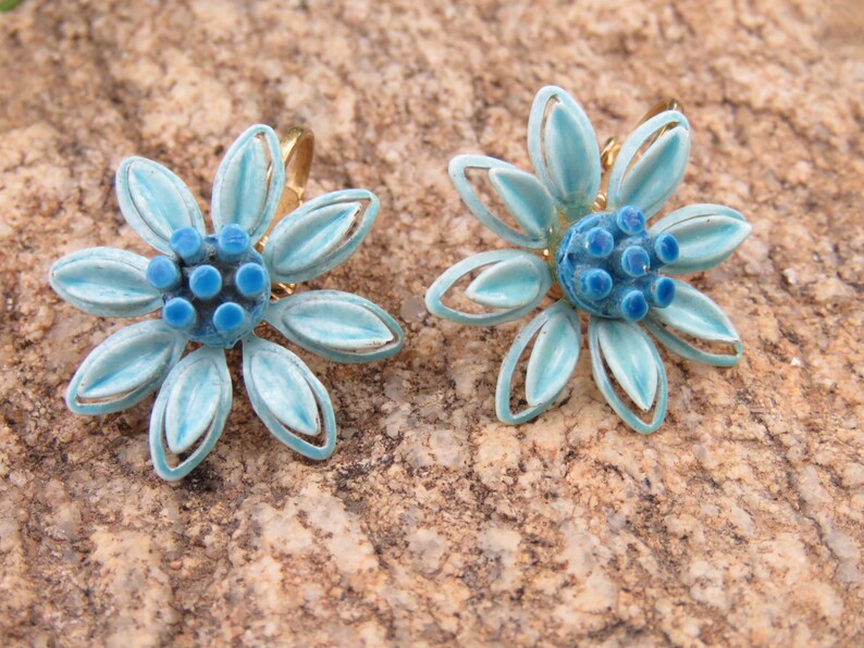 Two Tone Blue Daisy Flower Clip On Earrings, Vintage Lady, Enameled Metal Garden Flowers, Spring Summer Wear, Something Blue, Bridal image 5