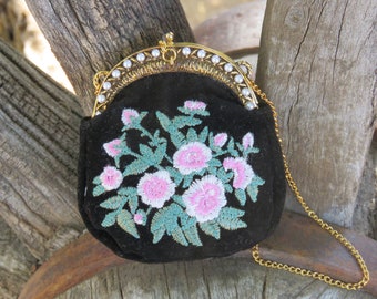 Pink Flower Coin Change Purse Embroidery Style, Black With Pink and Green Floral, Tiny Dainty Purse, Minnie Purse, Doll Purse, Prom Bag