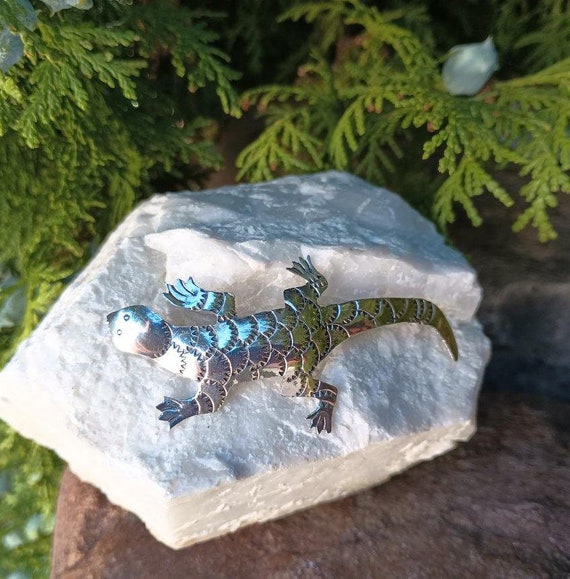 Detailed Vintage Native American Navajo Gecko Sterling Silver Earrings Detailed Vintage Native American Navajo Gecko Sterling Silver Earrings