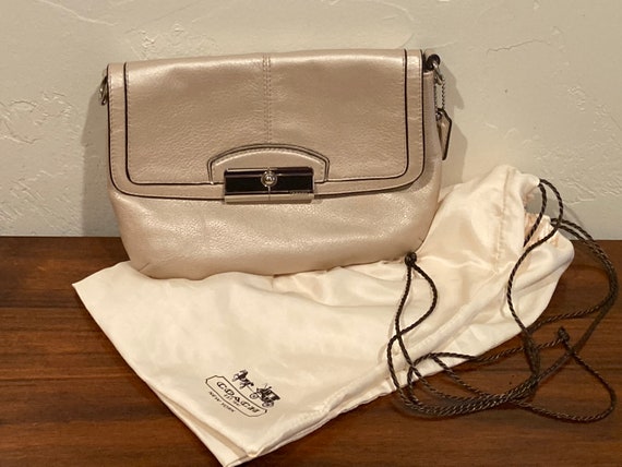 Buy Coach Signature Canvas Zip Top Tote Bag | Brown Color Women | AJIO LUXE