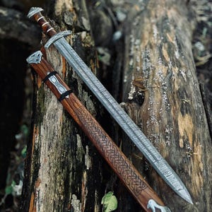 Custom handmade Damascus Steel Northman Sword Medieval Long Sword Wedding Gift for Husband