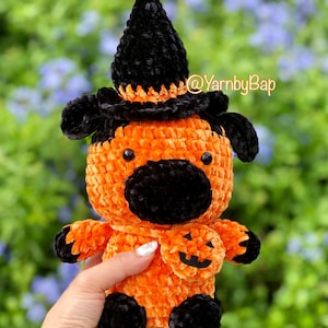 Halloween Crochet Cow Plushie, Cow with Pumpkin, Cow in Witch Hat, Amigurumi Halloween Cow, Handmade Gift, Halloween Gift.