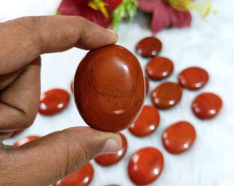 Pietra di diaspro rosso lucidata a mano: cristallo di messa a terra