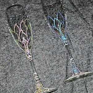 Bloom – Crystal Champagne Flutes with Rhinestones | Wedding Toasting Glasses | Elegant Couple Gift | Romantic Anniversary Flute Set