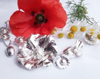 Gorgeous crinkled field poppy and daisies, hand forged in sterling silver, a flamboyant statement necklace, flower necklace, floral jewelry,