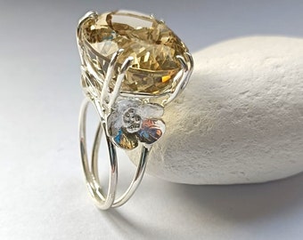 Fabulous Citrine statement cocktail ring, 32carat beautiful stone in floral setting. One of a kind, flower ring, floral jewelry