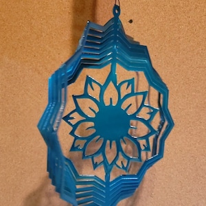 Flower wind spinner / Yard decoration / Plasma cut metal art / Garden decoration / Kinetic spinner / Gift / Windmill / Patio decoration