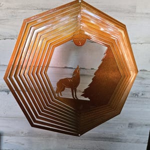 Wolf Tree Wind Spinner: Kinetic Garden Decor, Patio Art