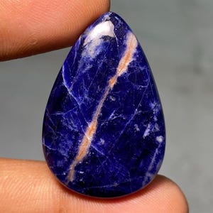 Cabochon de sodalite à bas prix, 100 % pierres précieuses de sodalite bleue Pierre en vrac de sodalite naturelle faite à la main pour la fabrication de bijoux. 32,05 cts 35x23x5 MM