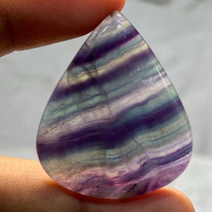 Cabochon en fluorine naturelle en forme de poire/pierre libre de fluorite faite main/pierre de paume en cristal de fluorite/bijoux de guérison faits main (38x22x7 mm) 84,75 cts