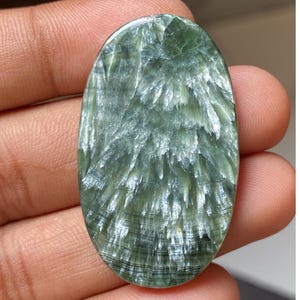 Cabochão oval de pedra preciosa serafinita natural, pedra semipreciosa solta para uso em pingente de prata (41x25x5mm, 48,90Cts)