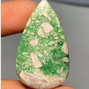 Pierres précieuses variscite AAA +, cabochon variscite australien vert variscite en vrac fabrication de pierres précieuses à la main pour bijoux. 34,25 carats.