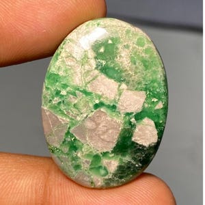 Pierres précieuses variscite AAA +, cabochon variscite australien vert variscite ovale en vrac fabrication de pierres précieuses faites à la main pour bijoux. 34,70 cts.