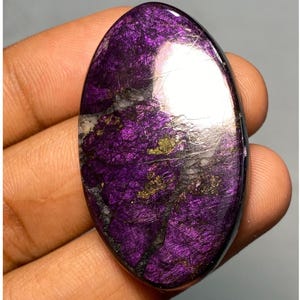 Pierres précieuses purpurite, forme ovale cabochon purpurite, pendentif purpurite violet stichtite de créateur naturel pour bijoux 77,20 cts
