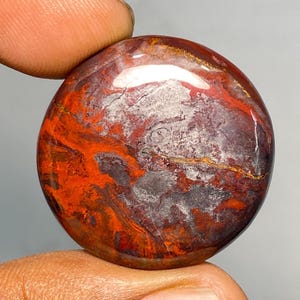 Cabochon de pierre précieuse jaspilite rouge, cabochon jaspilite de forme ronde, pierre précieuse jaspilite en vrac pour la fabrication de bijoux - 77 cts. 25x48x7 mm