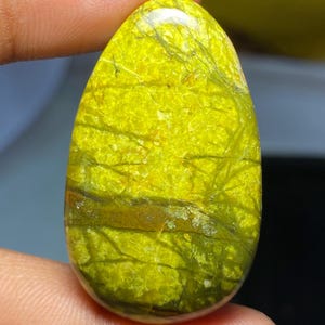 Natural Green Opal Cabochon Loose Stone Pear Shape handmade pendant Madagascar green gemstone necklace Rings Macramé 52.85 Carat 38x222x5 mm