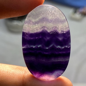 Cabochon en fluorine bleue naturelle/pierre de fluorite faite main/pierre de palme en cristal de fluorite/bijoux de guérison faits main (36x22x6 mm) 52,65 cts