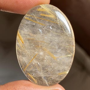 Cabochão de rutilo dourado natural com preço acessível, pedra preciosa solta de quartzo, parte traseira plana para fabricação de joias, cabos de rutilo 66cts 40 x 29 mm