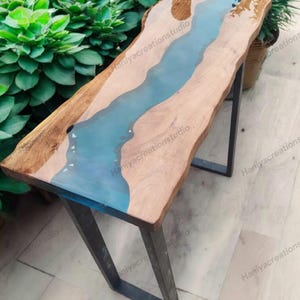 Handgemachte Aqua Blue Epoxy River Konsolentisch - Küstenholzakzent