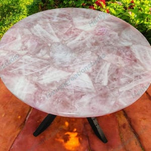 Handgjort runt bord i rosenkvarts – Modernt kristallkaffebord