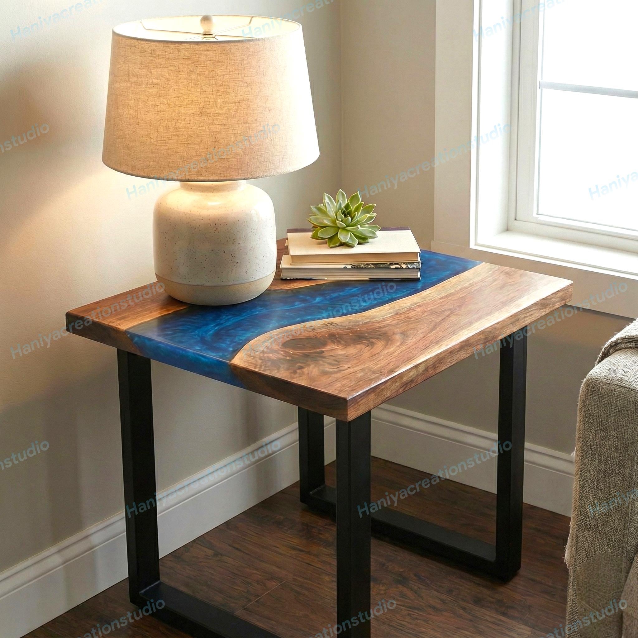 メタリックブルー樹脂＆天然木サイドテーブル｜オーダーメイドソファ