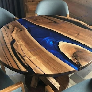 Metallic Blue Epoxy Resin & Natural Wood Round Coffee Table – Luxury Living Room Accent