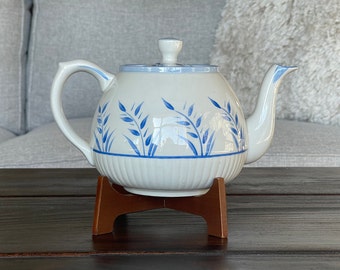 ELLGREAVE Teapot Genuine Ironstone tea pot Woods and Sons Love blue floral and white with stand