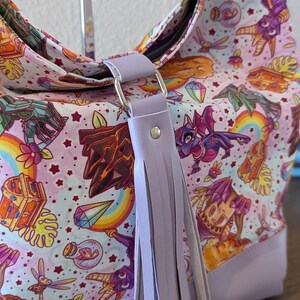 Bolso hobo Purple Dragon: hecho a mano, holgado, bolso, años 90, nostalgia, videojuegos, borla, gemas